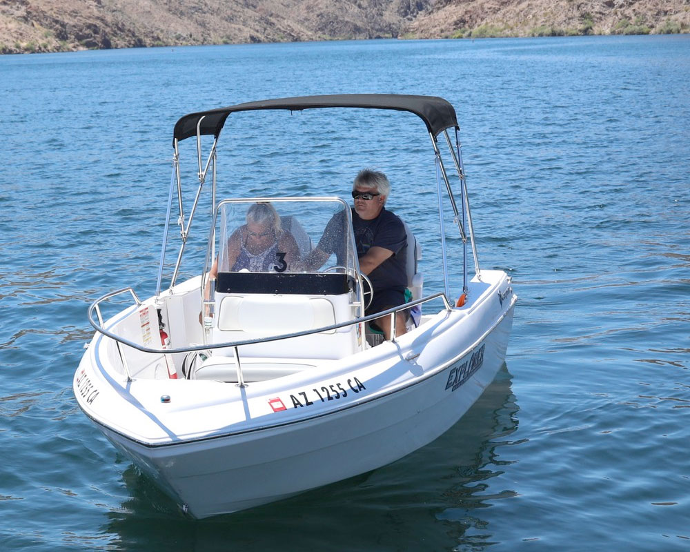 small boat rental on Lake Mead